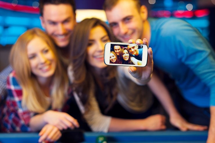 imbajp login mobile app showing ESL Pro League match live scores with live-dealer table lobby below